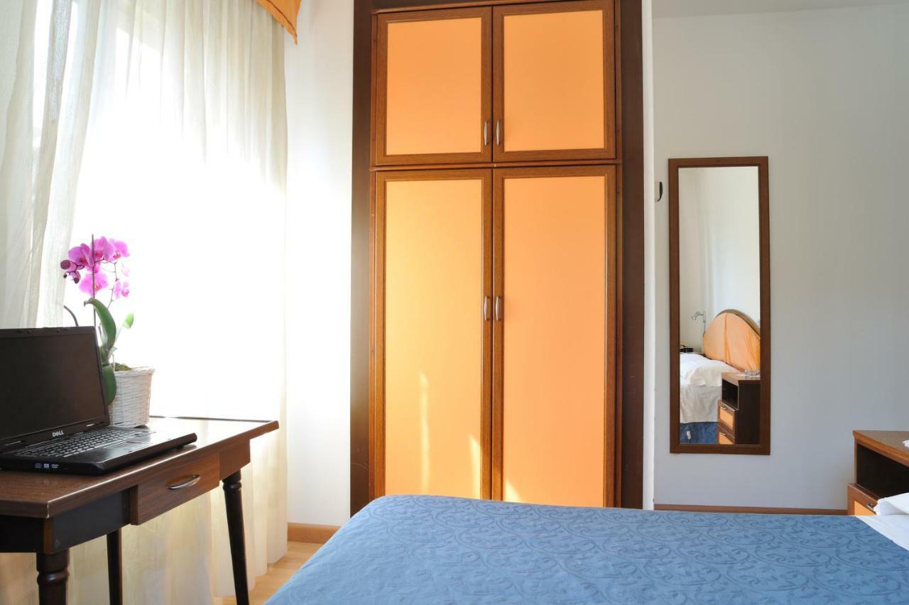 Hotel Sole Holiday Arco Eksteriør billede
