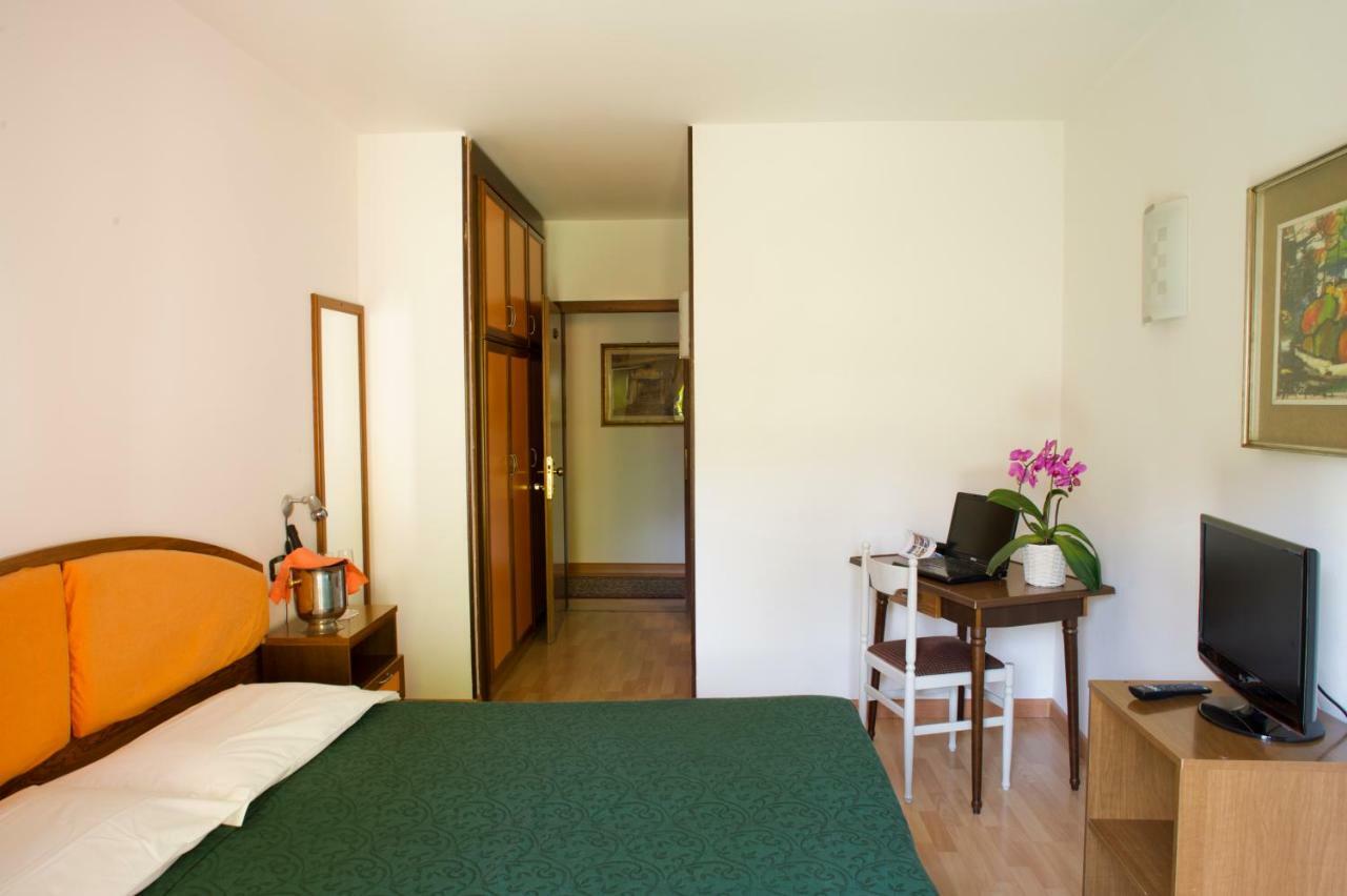 Hotel Sole Holiday Arco Eksteriør billede